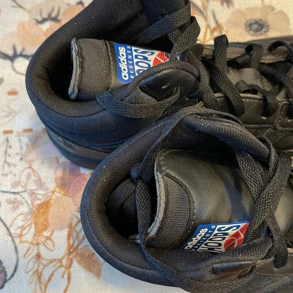 Adidas | Presents Hoops | Mid Basketball Sneaker | Men’s 10.5 - Picture 5 of 7